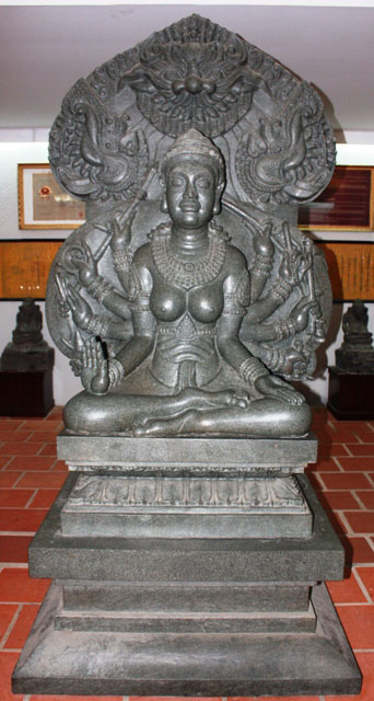 Tượng thờ Ponaga Kauthara