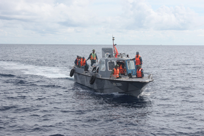 Để giúp công tác cứu nạn ngư dân trên biển được kịp thời, hầu hết các đảo đều được trang bị xuồng HQ hoặc CQ.