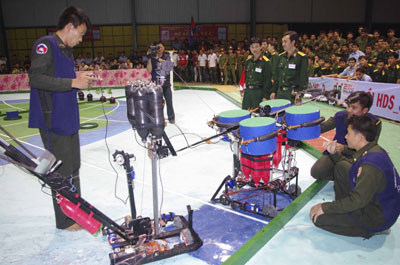Cuộc thi sáng tạo Robocon được nhà trường tổ chức hàng năm.