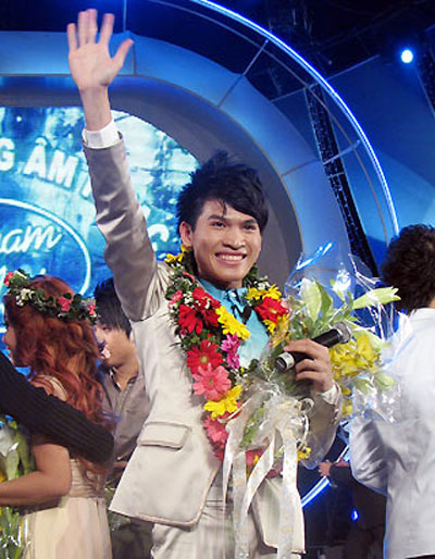 Quốc Thiên, người thắng cuộc của chương trình  Thần tượng âm nhạc (Vietnam Idol) mùa thứ 2. 