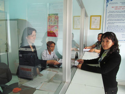Bộ phận tiếp nhận hồ sơ của Phòng Giáo dục và Đào tạo huyện Diên Khánh.