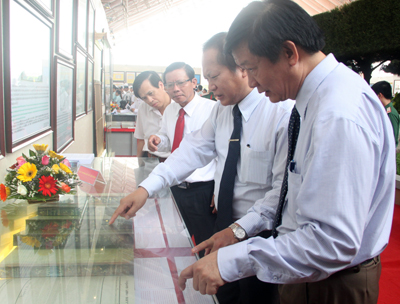 Thứ trưởng giới thiệu những tài liệu của phương Tây có ghi Hoàng Sa, Trường Sa của Việt Nam