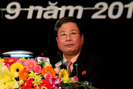 Ông Nguyễn Trọng Hòa, Trưởng Ban quản lý Khu kinh tế Vân Phong trình bày tham luận