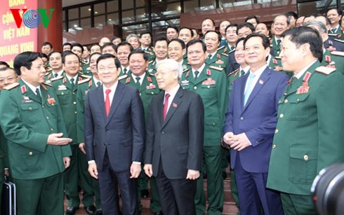 Tổng Bí thư Nguyễn Phú Trọng, Chủ tịch nước Trương Tấn Sang, Thủ tướng Nguyễn Tấn Dũng cùng 450 đại biểu tham dự Đại hội Đảng bộ Quân đội