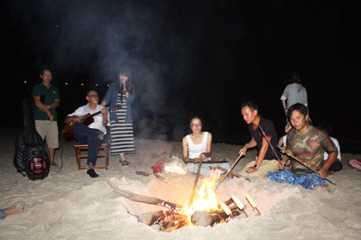 Camp fire on Bai Dai beach