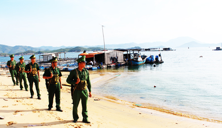 Bộ đội Biên phòng tuần tra bảo vệ khu vực địa bàn