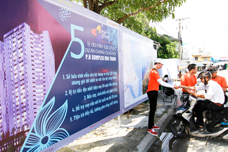 Nhiều người dân quan tâm đến chung cư P.H Complex NhaTrang