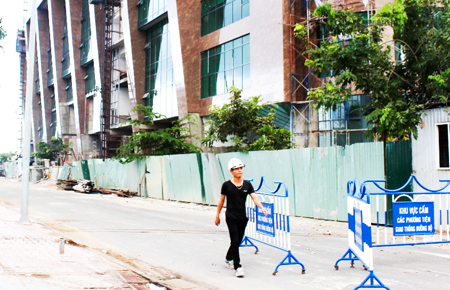 Công trình Mường Thanh vẫn thi công