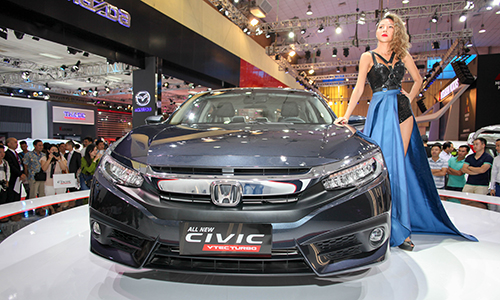 Honda giới thiệu Civic thế hệ mới tại triển lãm ôtô Việt Nam 2016. Ảnh: Lương Dũng
