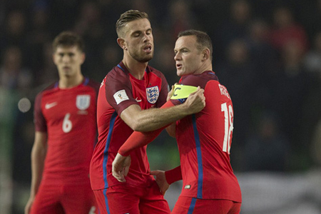 Có Wayne Rooney hay không, đội tuyển Anh vẫn thi đấu tệ như nhau.  