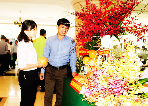 Xoài Cam Lâm đã được xác lập quyền sở hữu trí tuệ trưng bày tại một hội thảo khoa học