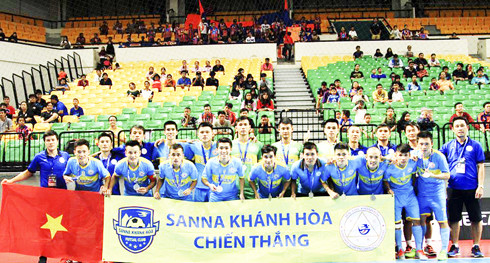 Đội bóng futsal Sanna Khánh Hòa tại giải vô địch futsal câu lạc bộ Đông Nam Á 2017  (nguồn: Sanna Khánh Hòa futsal fanclub)