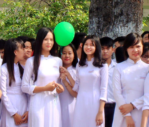 Học sinh Trường THPT Nguyễn Văn Trỗi
