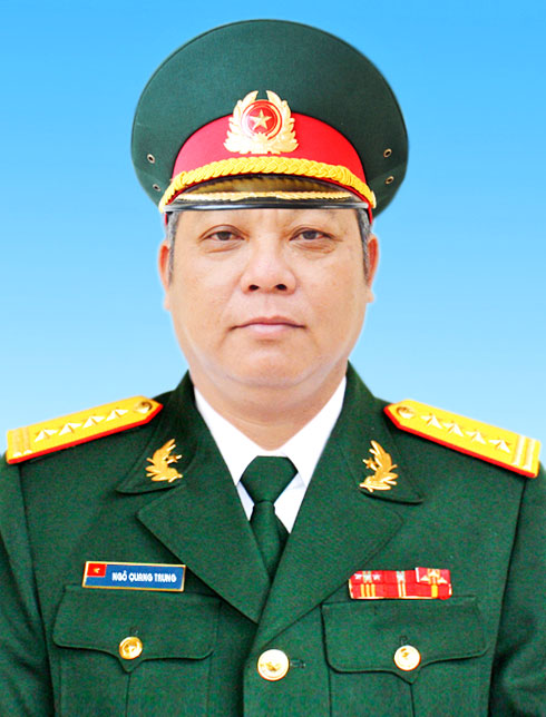 Đại tá Ngô Quang Trung - Chỉ huy trưởng Bộ Chỉ huy Quân sự (BCHQS) tỉnh trả lời phỏng vấn Báo Khánh Hòa.