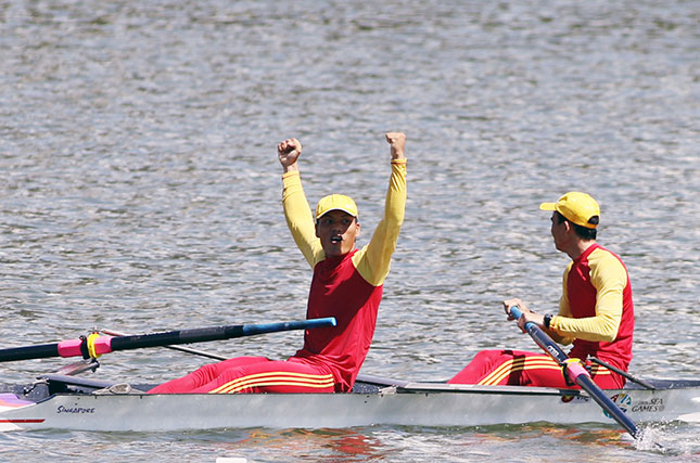 Hơn 100 VĐV tham dự giải đua thuyền Rowing vô địch và vô địch trẻ ĐNÁ 2017.