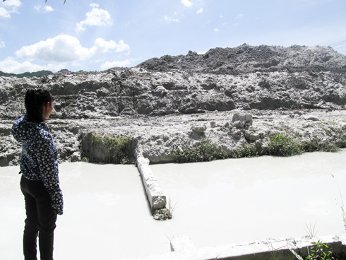 Bãi thải bột đá của Nhà máy Sản xuất đá granite Minexco