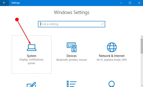 Nhấn System trong cửa sổ Windows Settings để thay đổi thiết lập hệ thống