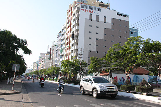 Dãy khách sạn trên đường Trần Phú - TP.Nha Trang. Ảnh minh họa
