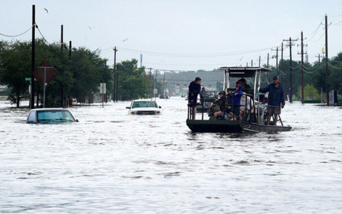 Mỹ đang phải hứng chịu trận lũ lụt nghiêm trọng tại Houston. (Ảnh: Reuters).