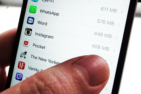 Bạn có thể xem chi tiết dung lượng chiếm dụng của ứng dụng trong iPhone Storage