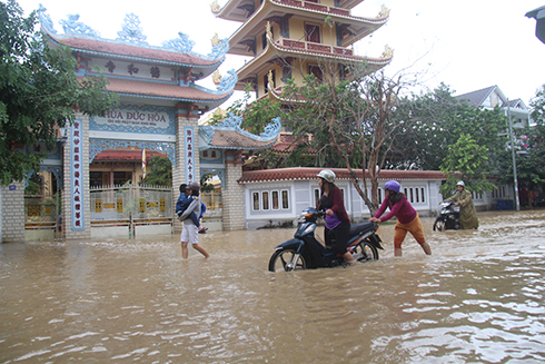 Ngập lụt tại phường Ninh Hiệp (thị xã Ninh Hòa) ngày 1-11 vừa qua