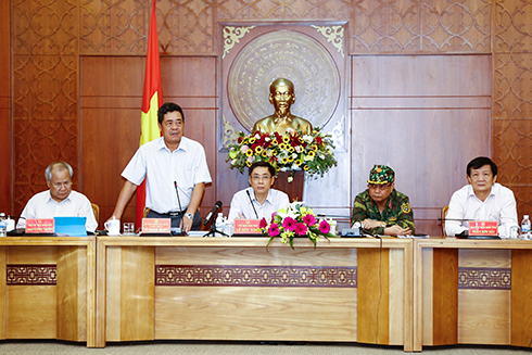 Ông Lê Thanh Quang phát biểu chỉ đạo tại cuộc họp của ban chỉ huy PCLB – TKCN tỉnh.