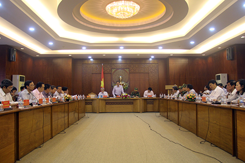 Quang cảnh tại cuộc họp Ban chỉ huy PCLB-TKCN tỉnh sáng 3-11