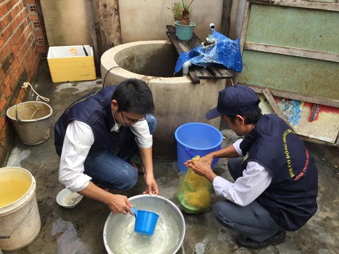 Xử lý nguồn nước giếng tại hộ dân ở xã Vạn Phú, huyện Vạn Ninh