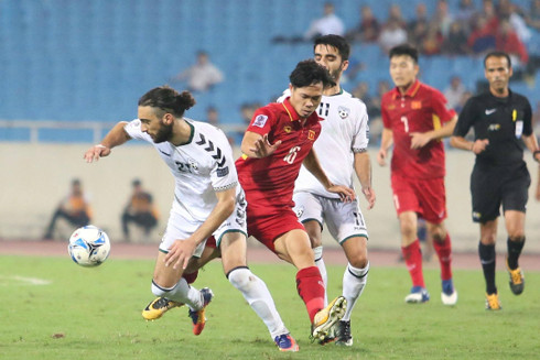 Công Phượng đã có một trận thi đấu mờ nhạt trước đội tuyển Afghanistan.