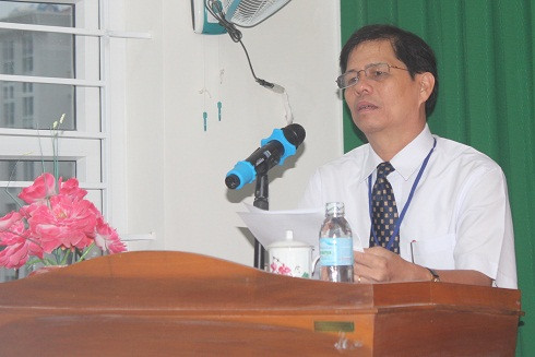 Ông Nguyễn Tấn Tuân phát biểu tại lễ khai mạc kỳ thi.