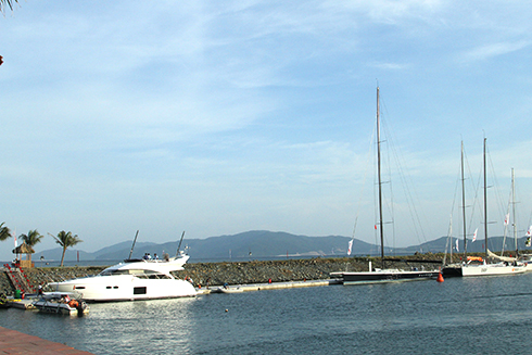 Luxury yachts at AnaMarina