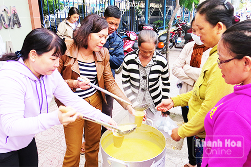 San sẻ yêu thương