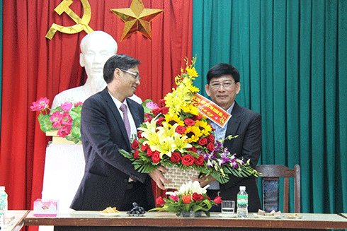 Lãnh đạo tỉnh dự Lễ ra quân, phát động phong trào thi đua lao động sản xuất tại Công ty Cổ phần Dệt may Nha Trang