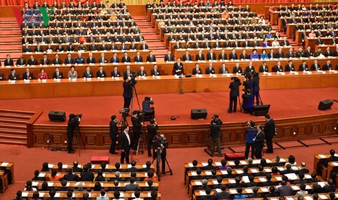 Kỳ họp thứ nhất Chính hiệp Trung Quốc khóa 13 bế mạc.