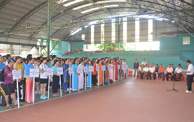 Hơn 200 VĐV tham gia Hội thao truyền thống Khối Hàng hải tỉnh Khánh Hòa năm 2018