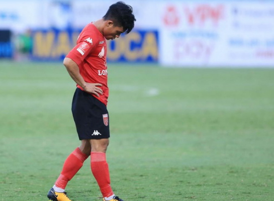 Tiền vệ Huỳnh Tấn Tài bị treo giò 5 trận, phạt 25 triệu đồng
