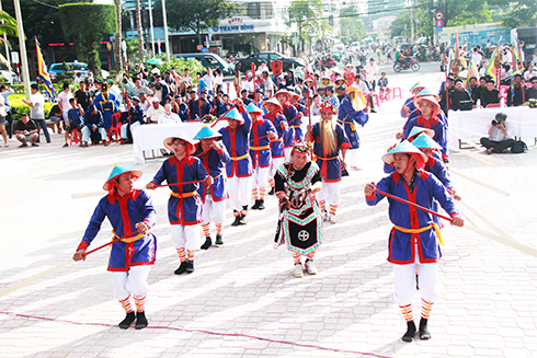 Lễ hội cầu ngư - di sản văn hóa cần quảng bá đến khách du lịch.