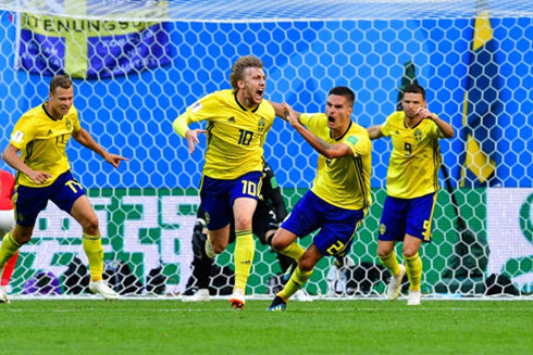 Đội tuyển Thụy Điển đã đánh bại đội tuyển Thụy Sĩ bằng một thứ bóng đá đậm chất thực dụng.