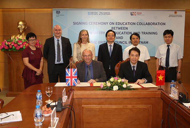 Lễ ký kết biên bản ghi nhớ hợp tác giữa Bộ GD&ĐT Việt Nam và Hội đồng Anh