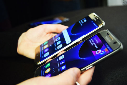  Màn hình smartphone tương lai của Samsung sẽ bền hơn