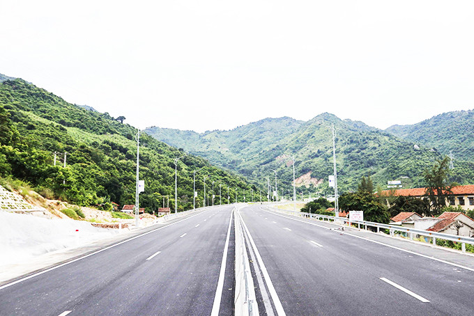 Cao tốc Vân Phong - Nha Trang sẽ kết nối với đường dẫn vào hầm Cổ Mã.