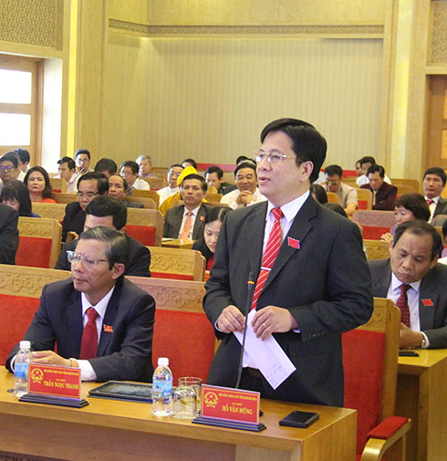 Ông Hồ Văn Mừng đề nghị trong nhiệm kỳ mới, HĐND tỉnh cần dành nhiều thời gian cho các phiên thảo luận về tình hình kinh tế - xã hội