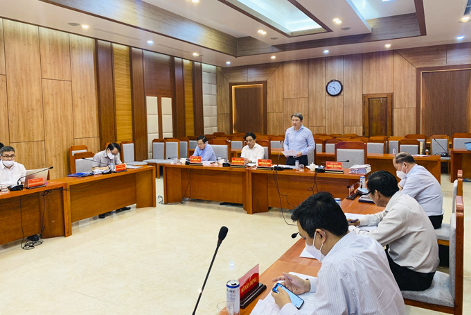 Bí thư Tỉnh ủy Nguyễn Hải Ninh phát biểu kết luận tại cuộc họp.