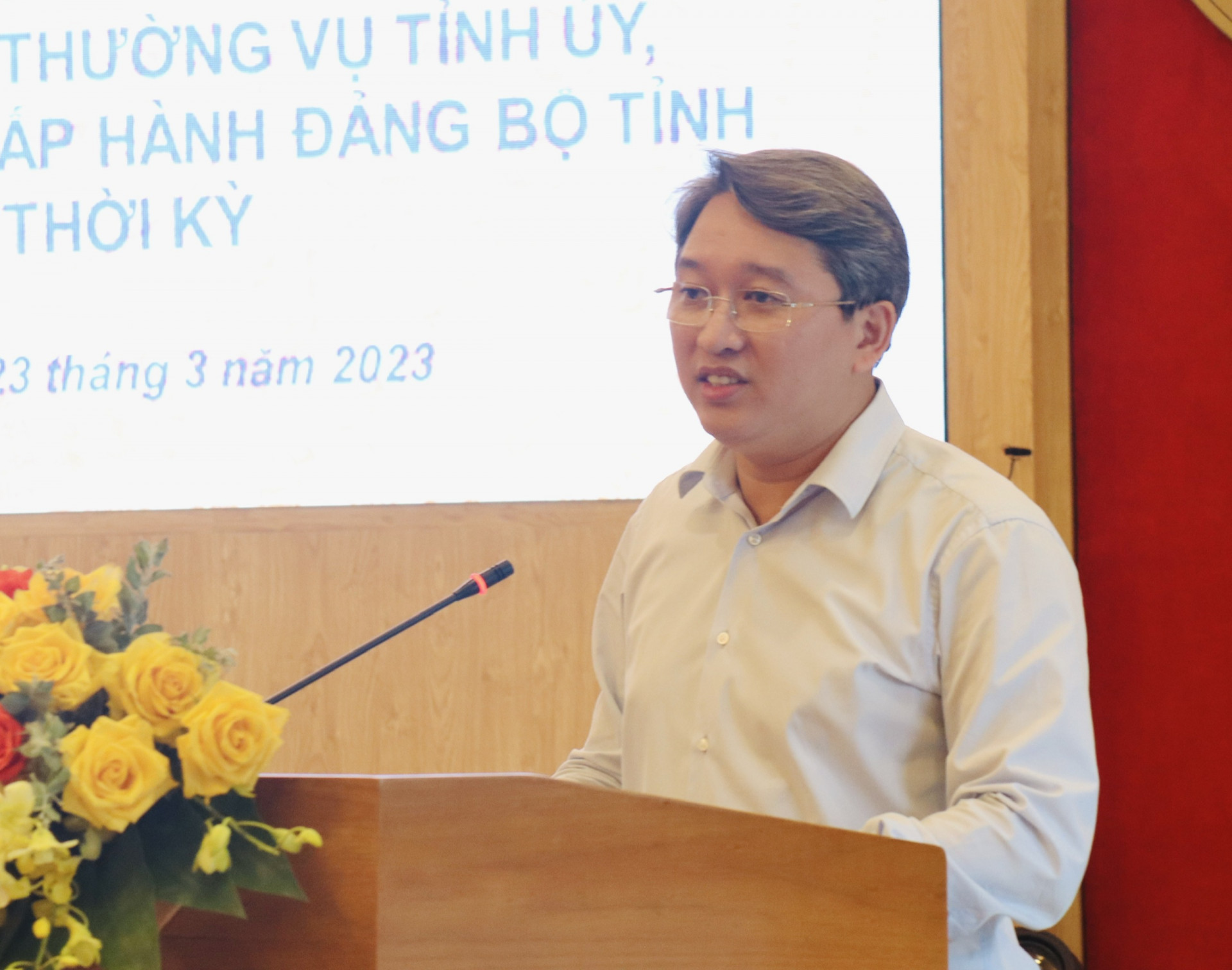 Bí thư Tỉnh ủy Nguyễn Hải Ninh phát biểu tại buổi gặp mặt