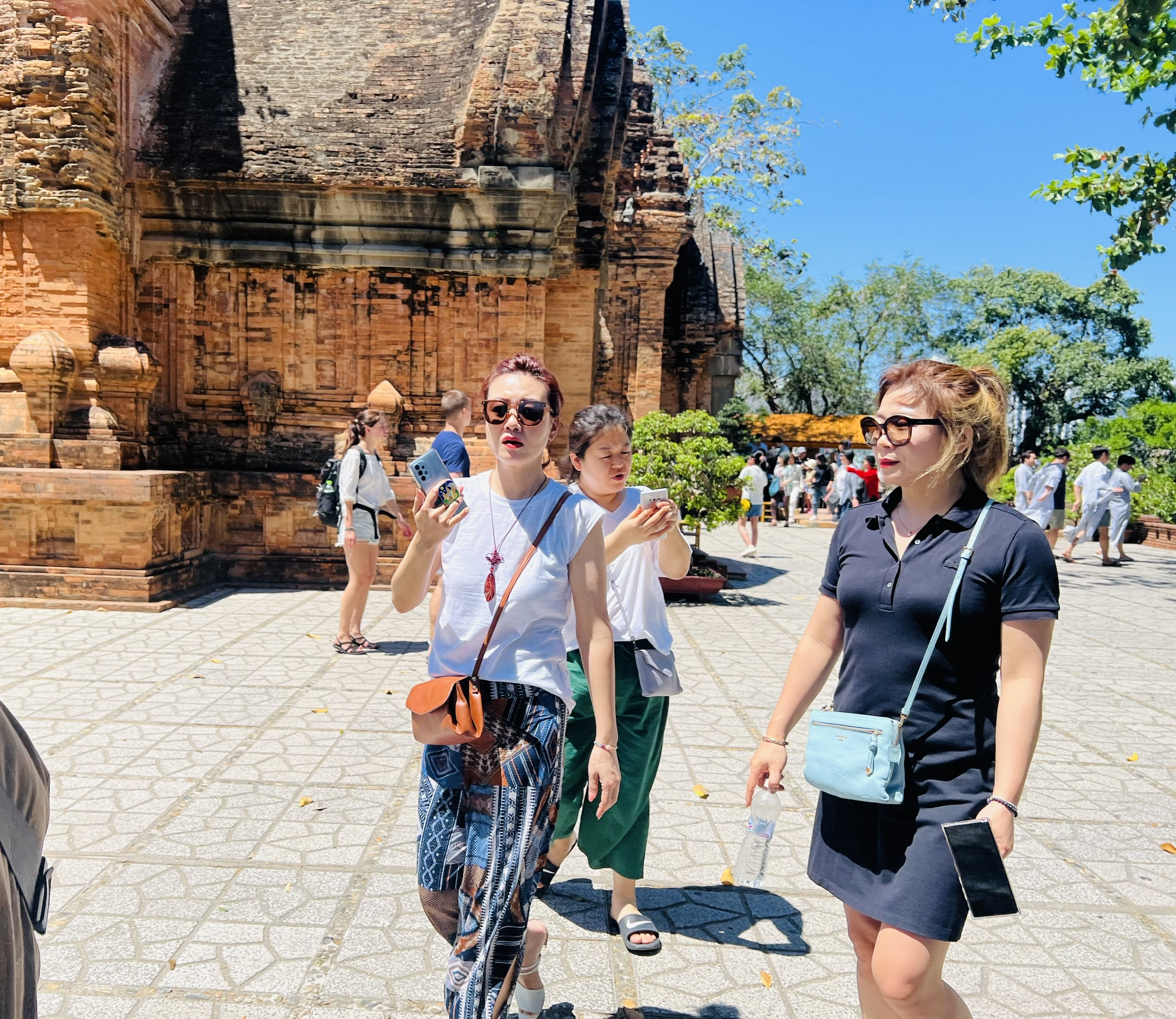 Khánh Hòa đón 450.000 lượt khách du lịch trong tháng 5