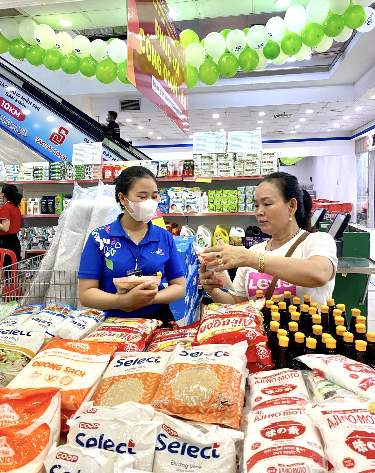 Bảo đảm nguồn cung, bình ổn giá thị trường dịp cuối năm và Tết Nguyên đán