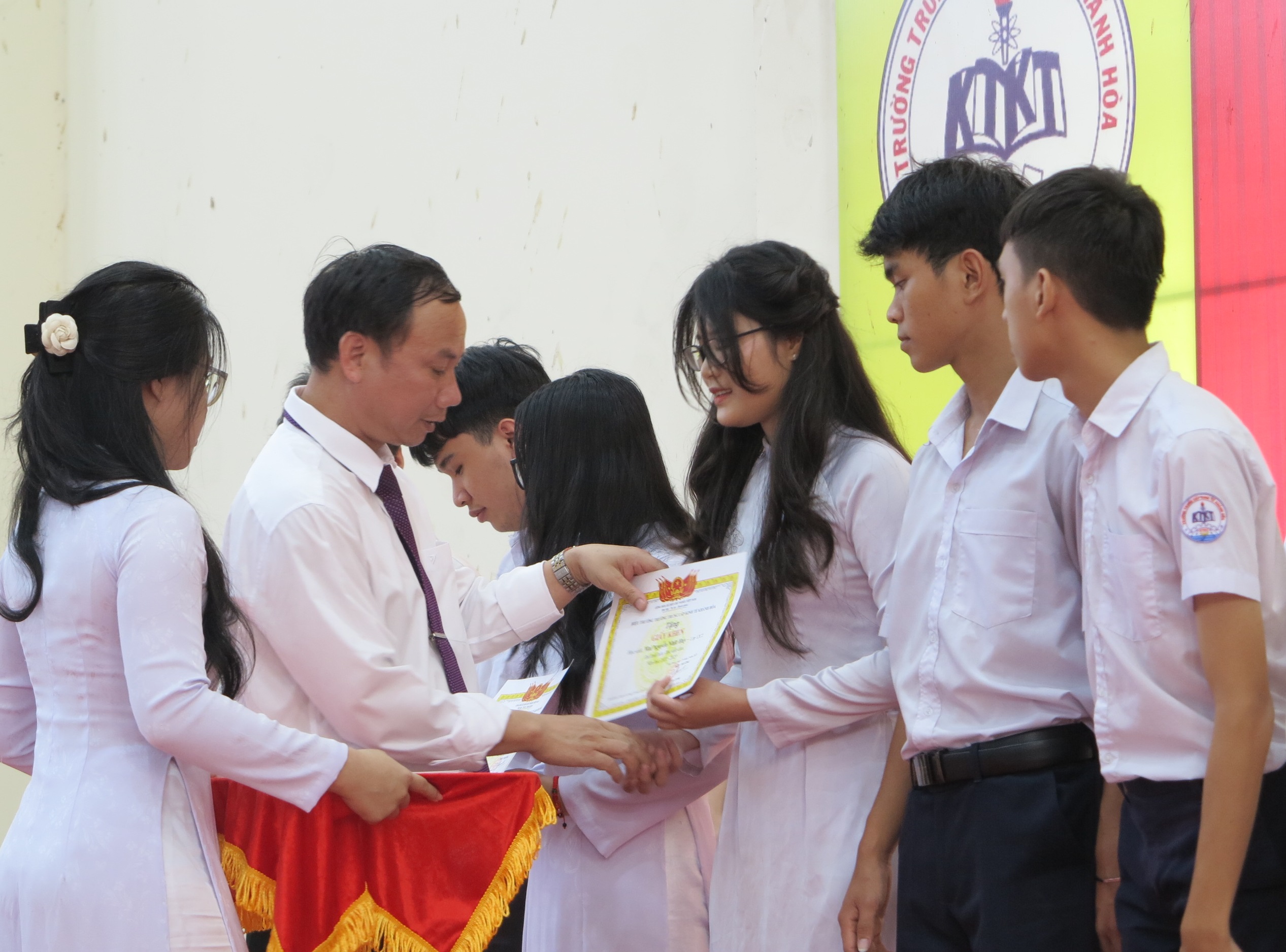 Trường Trung cấp Kinh tế Khánh Hòa: Tổng kết năm học 2022-2023