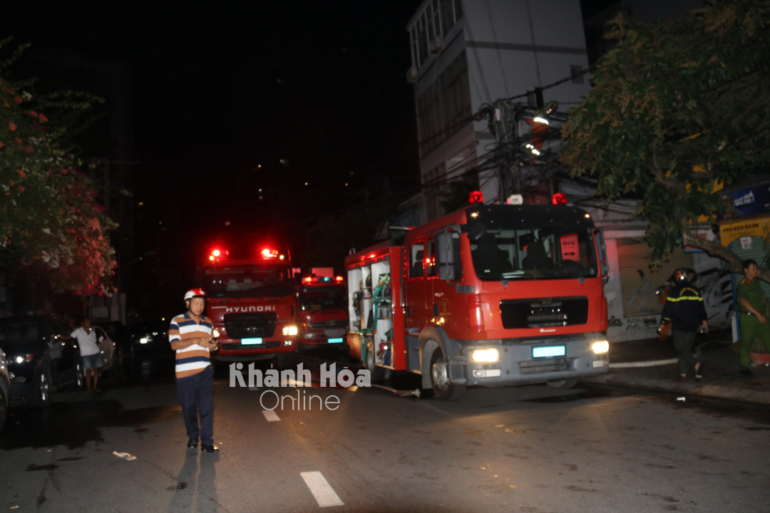 Vụ cháy nhà tại hẻm 11, đường Nguyễn Thiện Thuật, TP. Nha Trang:: 6 người được cứu, 3 người thiệt mạng trong vụ cháy