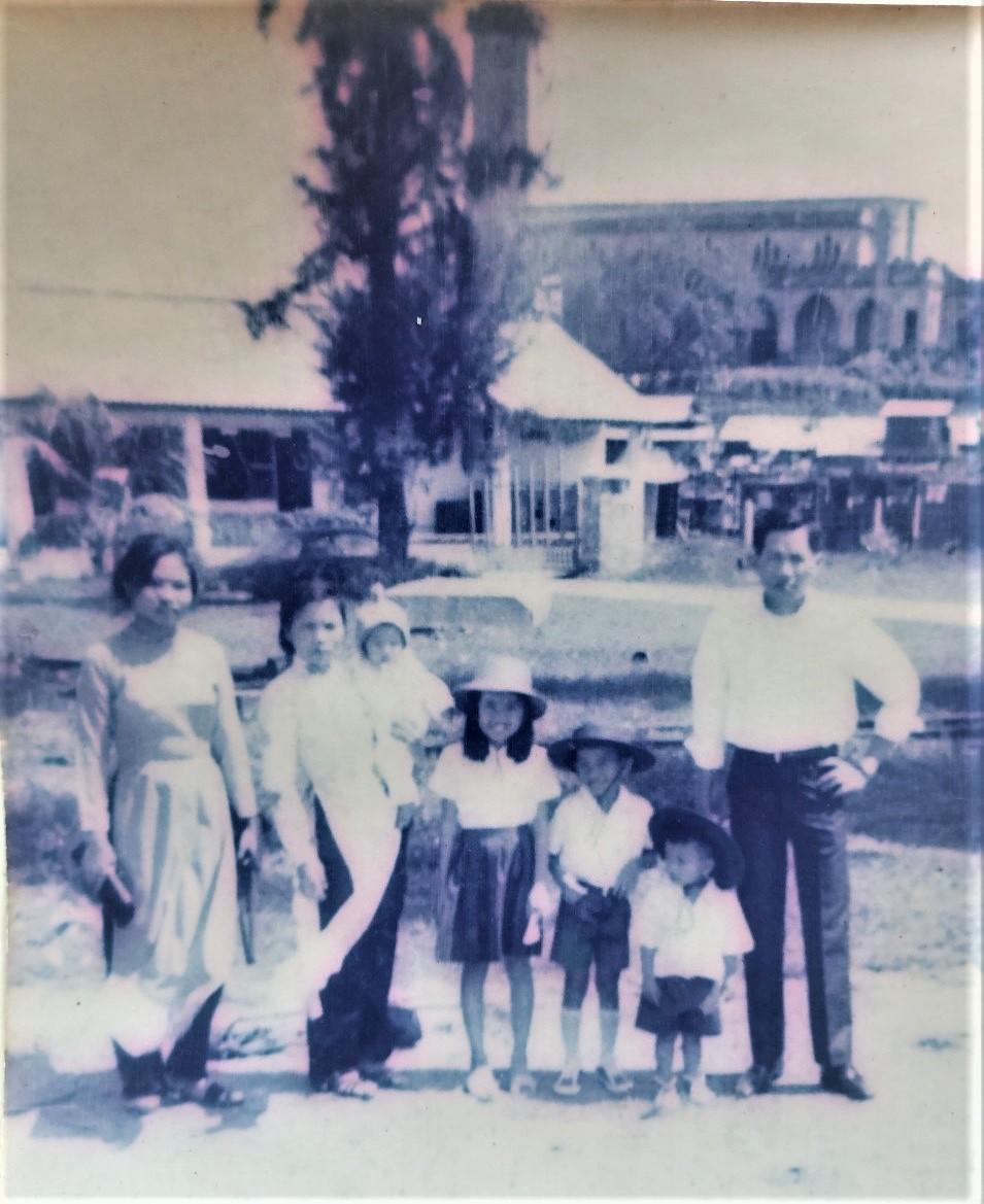 Trong khu Đề Pô năm 1972. Ảnh: T.L