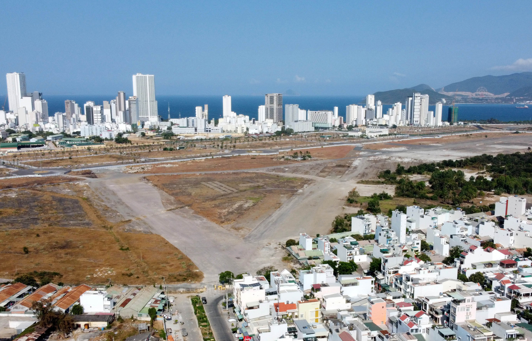 Vụ việc sai phạm trong việc giao đất tại khu vực sân bay Nha Trang: Được chuyển cho cơ quan có thẩm quyền thụ lý, giải quyết theo quy định